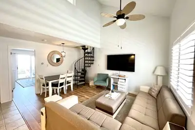 Image de Beachfront 2 Bd Condo with Pool & ocean views-5 min to Atlantic City