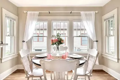 Image de Historic Former Shotgun Home with outback game room Hot Tun Jan 2023