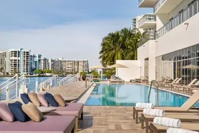 Image de Convenient Stay, Superb Location! 2 Relaxing Units, Pool, Kitchen