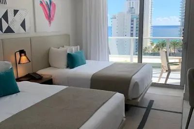 Image de Relax and Recharge! 2 Spacious Units, Pool, Close to Hollywood Beach