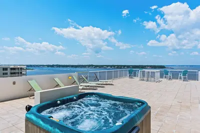 Image de Destin West - Osprey Ph03 ~ Huge 3br Penthouse ~ Rooftop Terrace w/Hot Tub & Grill