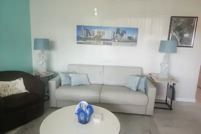 Image de Gulf front condo with pool just steps to the sand and surf