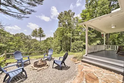 Image de Bryson City Retreat: Fire Pit + Mountain Views!