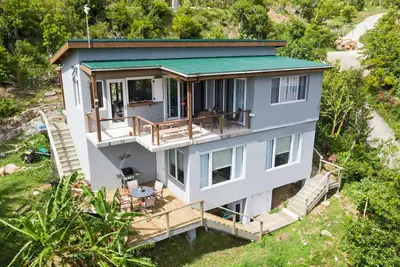 Image de Banana Sweet Top! 2 Bedroom! ! Great for families or 2 couples.