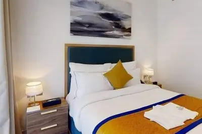 Image de One Bedroom Apartment Near Al Maya Supermarket By Luxury Bookings