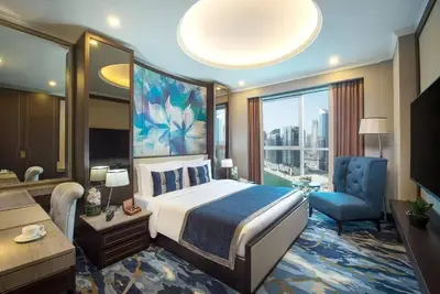 Image de Executive Suite Near Giftshop Minimart
