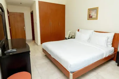 Image de Two Bedroom Apartment Near by Burjuman Mall
