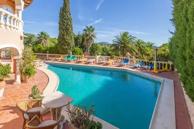 Image de Appartement Altea avec vue sur la mer, piscine partagée et Wi-Fi.