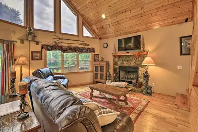 Image de Gated Community w\/ Perks: Cozy Sparta Cabin!