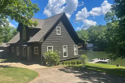 Image de Edgewater Escape | 3 Bed, 2 Bath