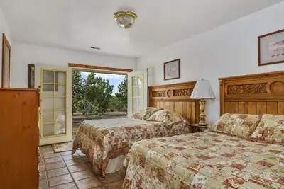 Image de Ranchette Ponderosa - The Timpanogos #1 at Wind Walker Homestead, Sleeps 10