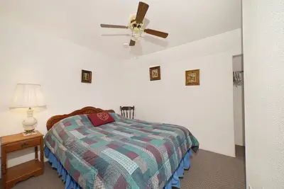Image de Hacienda Roja - The Pinion #8 at Wind Walker Homestead, Sleeps 4