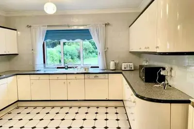 Image de Charming 3 bed Bungalow