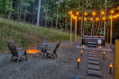 Image de Fawn'd Memories - Hot Tub | Fire Pit | Gas Grill