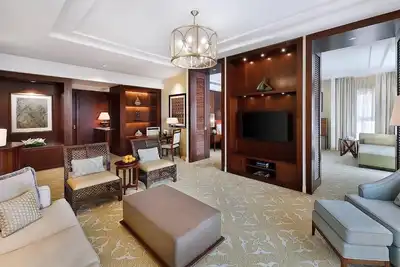 Image de Two Bedroom Near Financial Centre Metro Station By Luxury Bookings