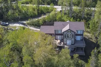 Image de Ski\/Snowboard, Snowmobile, Fishing, Hunting, Hot Tub, Chalet