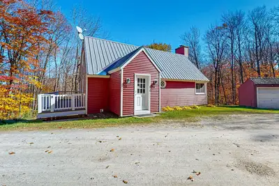 Image de Secluded dog-friendly mountain home near Stratton w\/ firepit, deck, & fireplace