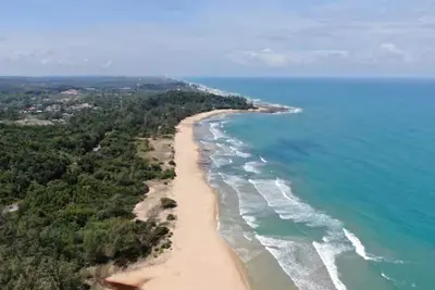 Image de Beachfront Twin Cabin w\/children paddle pool - 1 min from the beach!