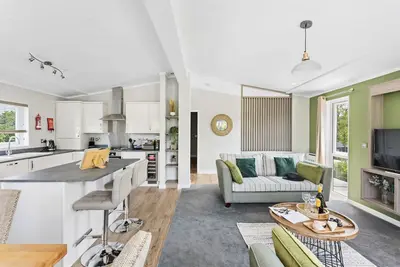 Image de Rose Lodge, 21 Roadford Lake Lodges