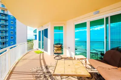 Image de Stunning 3 Bedroom \/ 2 Bathroom Condo Overlooking the Gulf Lt1-805