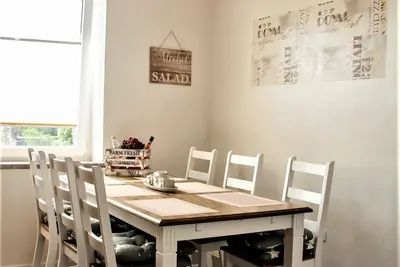 Image de 5-bed holiday apartment bath/Wc, 2 bedrooms - guest house at Viehmarkt