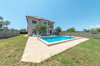 Image de Full Privacy 3bd Villa w\/ Outdoor Pool and Garden