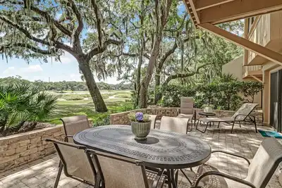 Image de Paradise Found by Guest Cottage