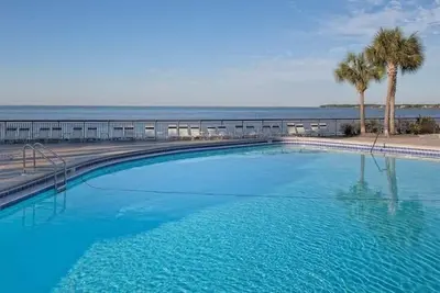 Image de Wyndham Bay Club | 2br/2ba King Bed Balcony Suite
