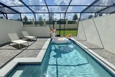 Image de Stylish Resort Townhome near Disney