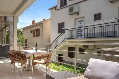 Image de 1 Br apartment in the city center