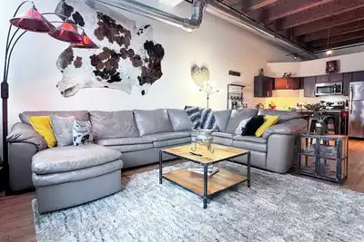 Image de Luxéry Stay \"Game of Thrones\" Downtown/McCormick/WinTrust Area