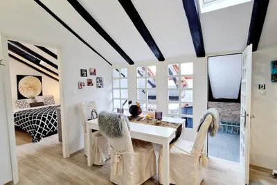 Image de 4****apartment near the arena and port. With private parking + Smart Tv. Top!