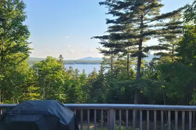 Image de Spacious house with pebble beach. Direct access to Snowmobile and Atv trails!