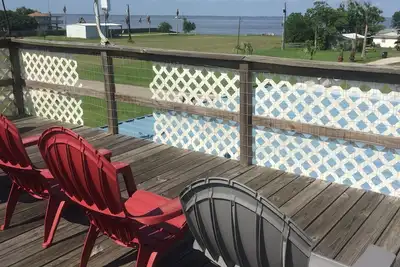 Image de Lovely 2\/2 Coastal Home next to Beach and fishing
