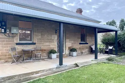 Image de Vale Cottage - Rylstone - Historic Stone Cottage - Walk to town