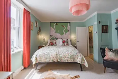 Image de Noggin - Characterful home just seconds from the beach