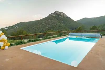 Image de Escapade rurale au milieu des vignes et détente dans une piscine de rêve