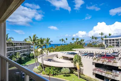 Image de Maui Banyan #H-414 Ocean View, Full A/C, Great Location Near Kamaole Beach Ii