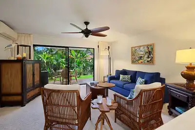 Image de Waikomo Stream Villas 302 | Updated 1br Condo w/ Cal King, Ac, Murphy Bed