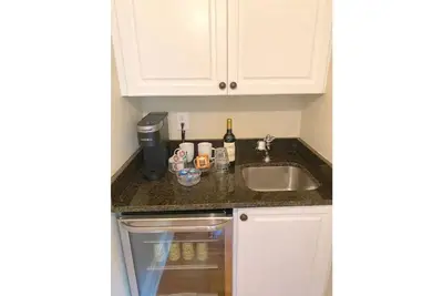 Image de Sun-filled, 1br guest suite w pool (downtown)