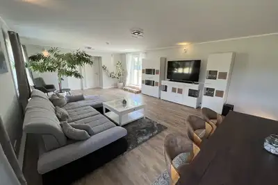 Image de Space for the whole family - bungalow with a large plot