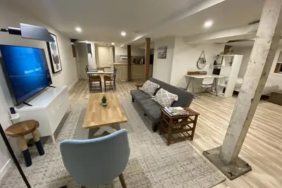 Image de Steps from the ocean & fisherman's wharf, basement suite