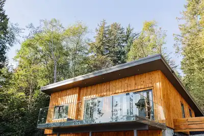 Image de Hummingbird Oceanside Suites: The Modern Cabin