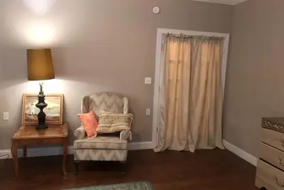 Image de Near beach, restaurants and casinos…3 br 2 bath Fp, Gourmet kitchen…