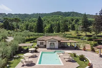 Image de Maison de vacances privée avec climatisation, Wifi, piscine privée, bain à remous, Tv, terrasse