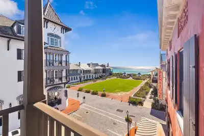 Image de Stunning Gulf Views, Condo on Western Green, across from Pearl Hotel