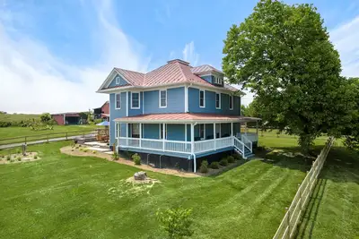 Image de Ruby's Ranch - Modern farmhouse with fully fenced yard and mountain views!