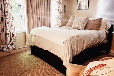 Image de Private Suite steps from Marina, beach, restaurants, & year round fun!