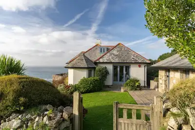 Image de Carn Cobba - sprawling home with spectacular views, dog friendly, parking
