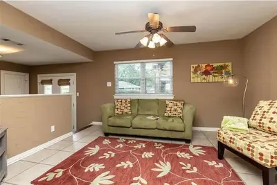 Private, Spacious Guesthouse by Dfw Airport